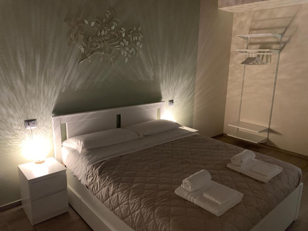 B&B La Luce Verde ซาลุซโซ ภายนอก รูปภาพ